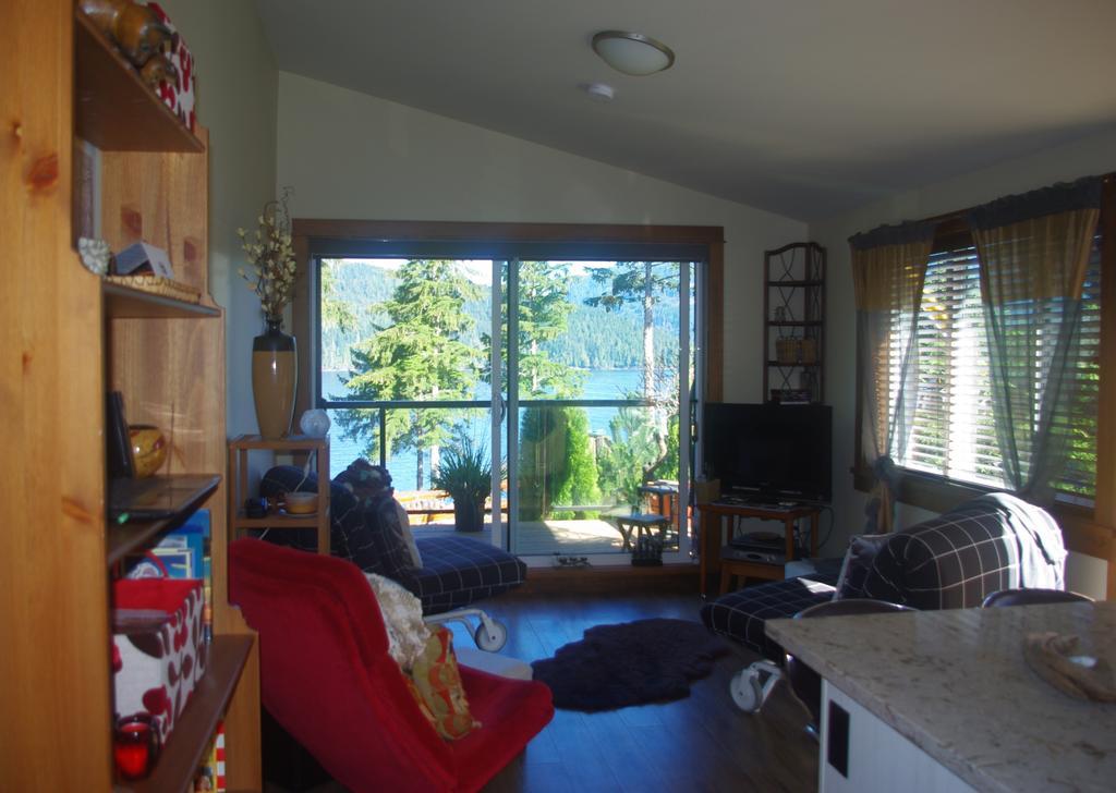 Wild Coast Chalets Port Renfrew Rum bild