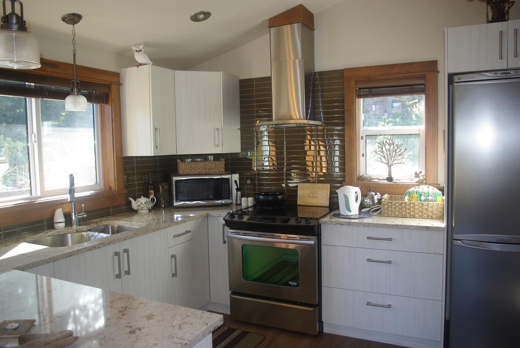 Wild Coast Chalets Port Renfrew Rum bild