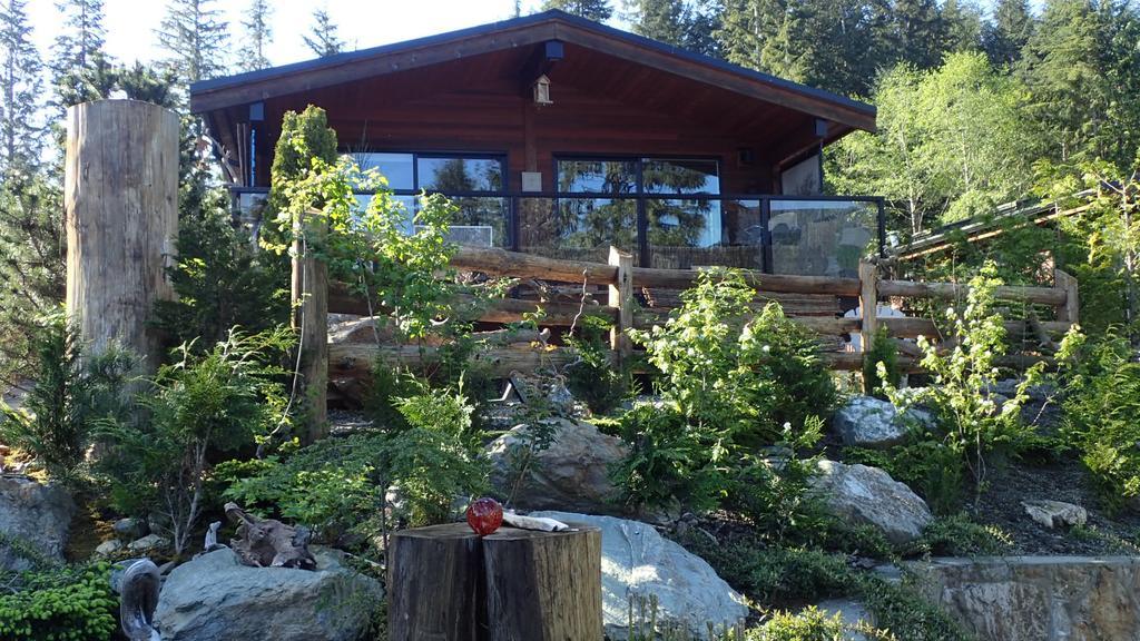 Wild Coast Chalets Port Renfrew Exteriör bild