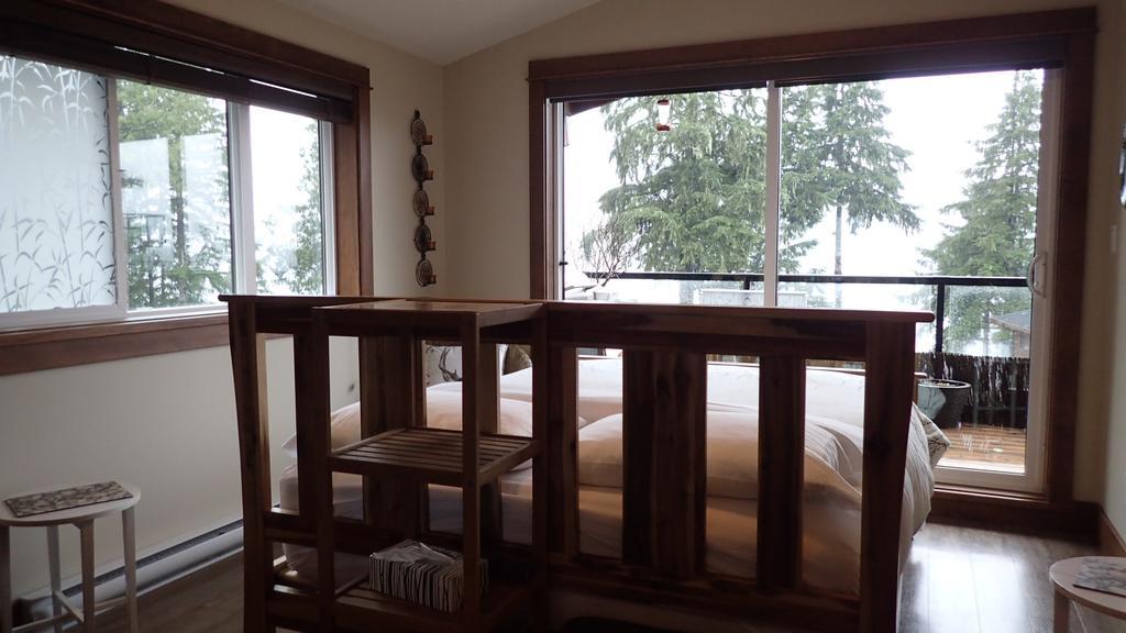 Wild Coast Chalets Port Renfrew Exteriör bild